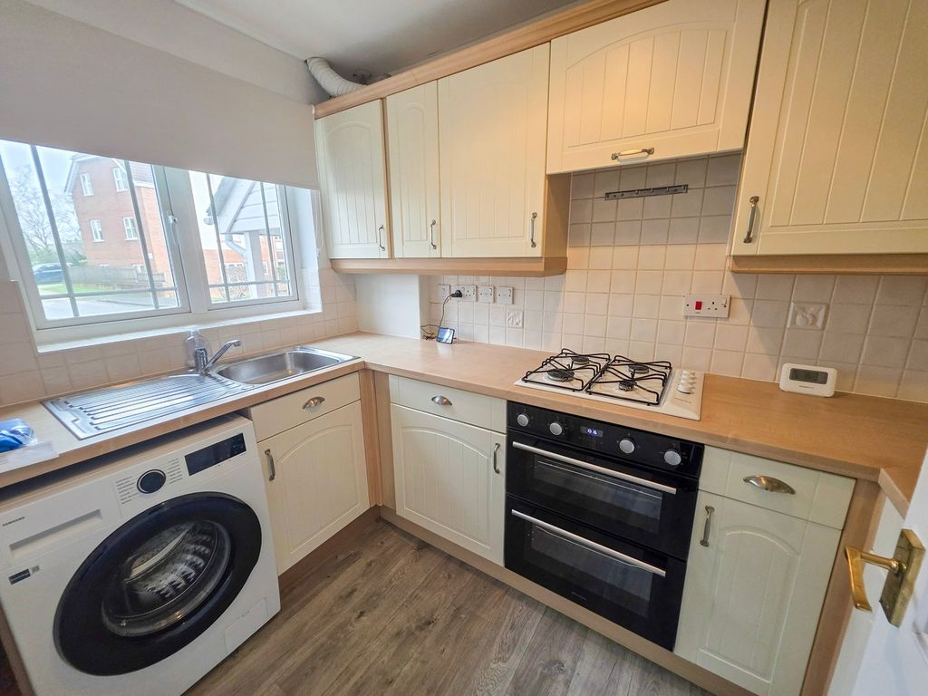 Property photo 2 of 13