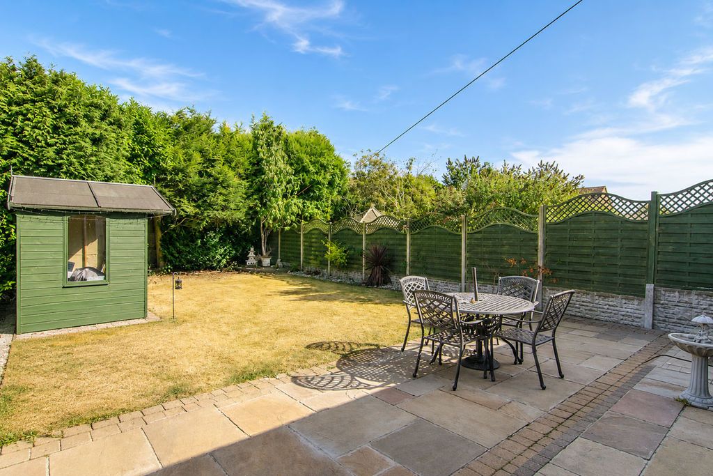 Property photo 2 of 17 Photo 15