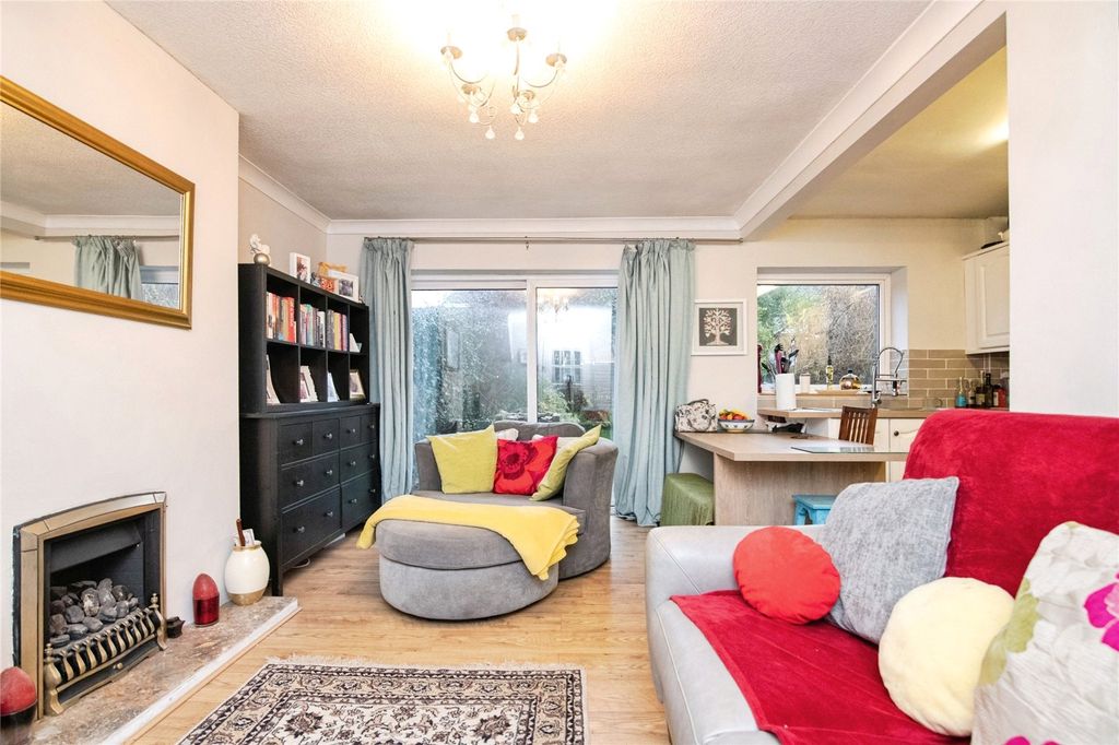 Property photo 2 of 22 Picture No. 14