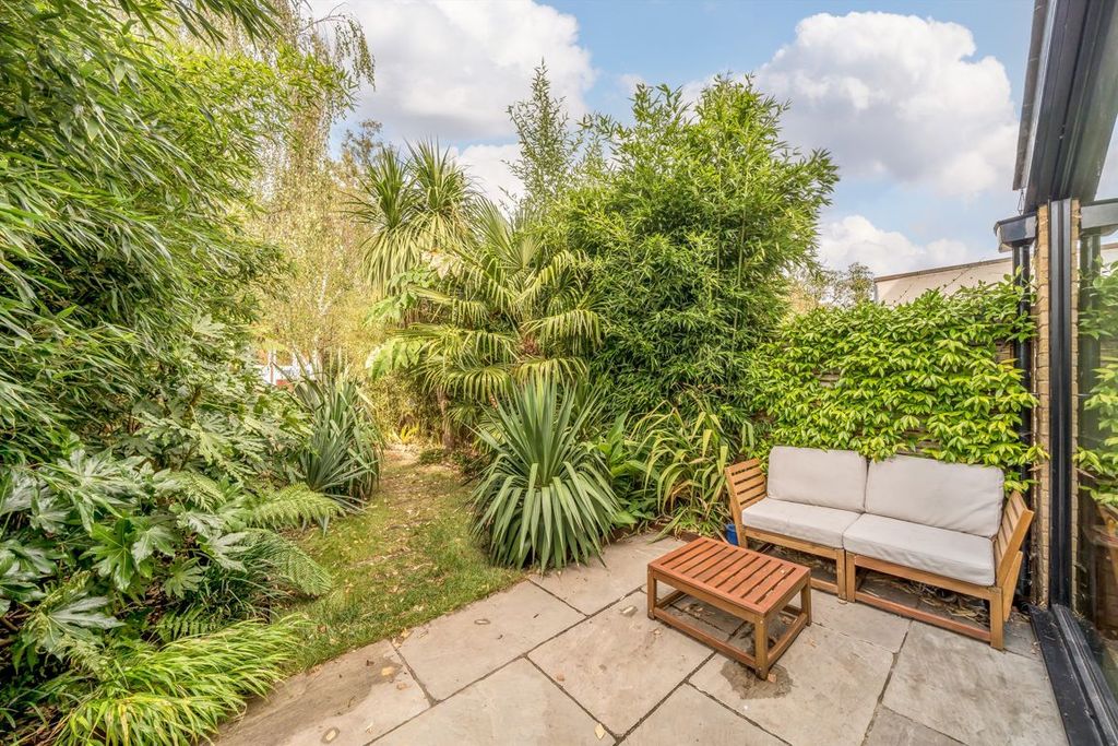 Property photo 3 of 9