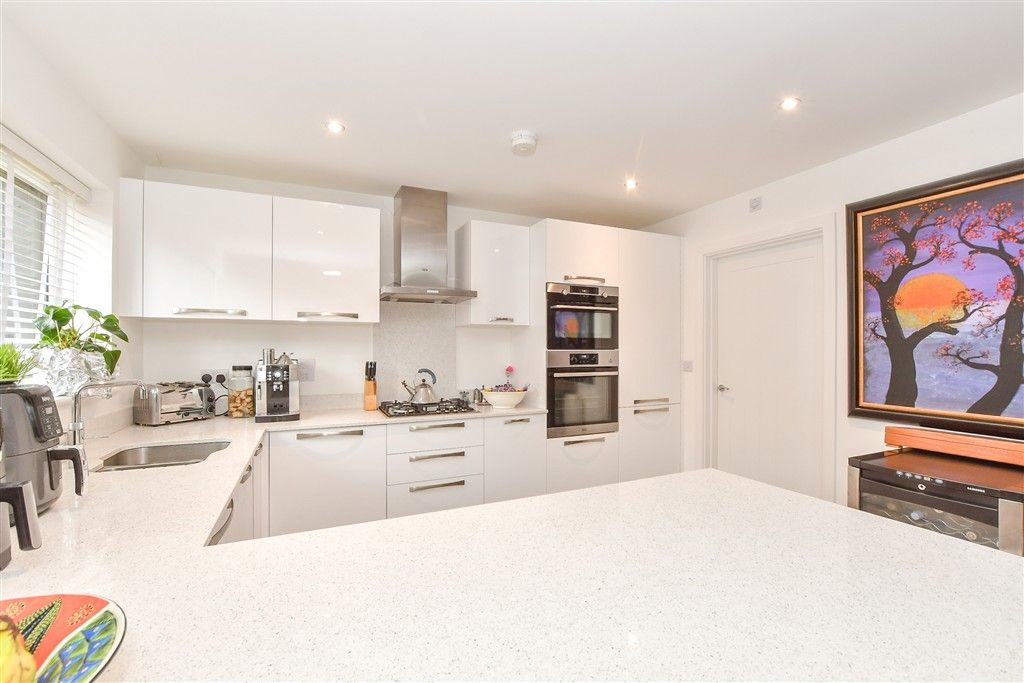 Property photo 2 of 18 Kitchen Area