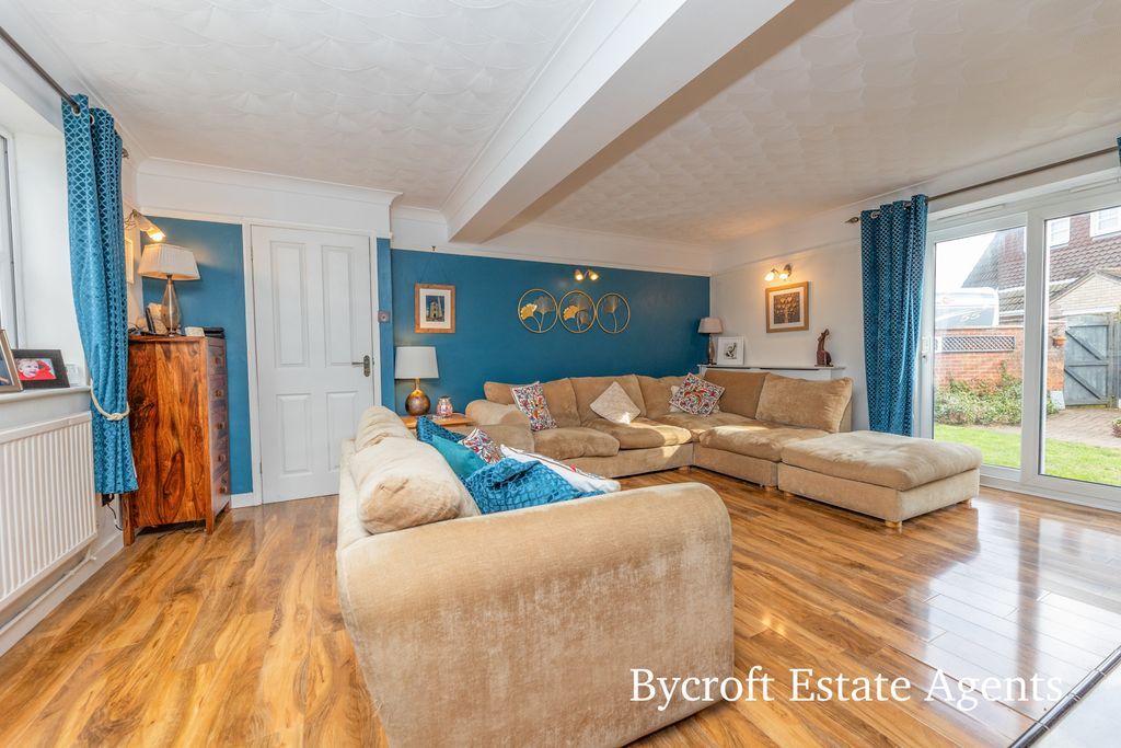 Property photo 1 of 18
