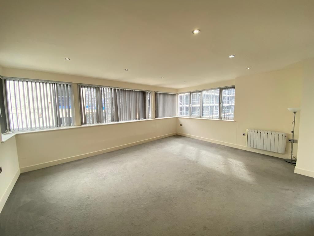 Property photo 2 of 9 Lounge