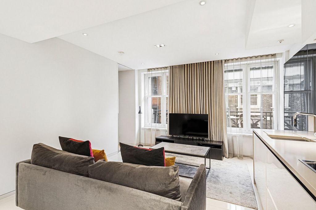 Property photo 1 of 4