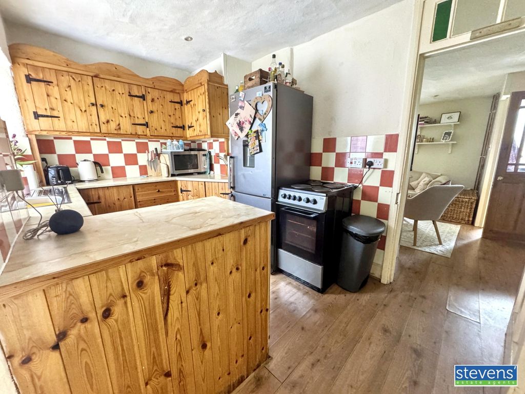 Property photo 2 of 11 Img_8871