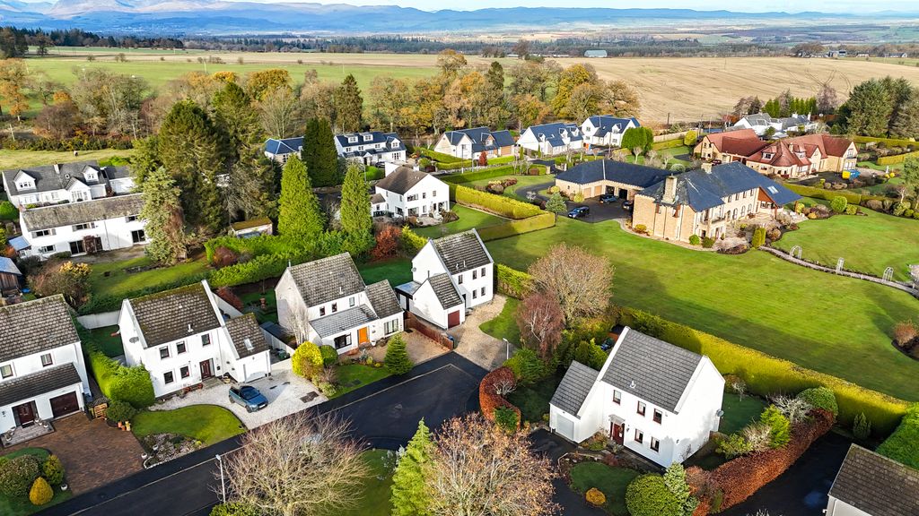 Property photo 1 of 33 Dji_20251129123004_0316_D