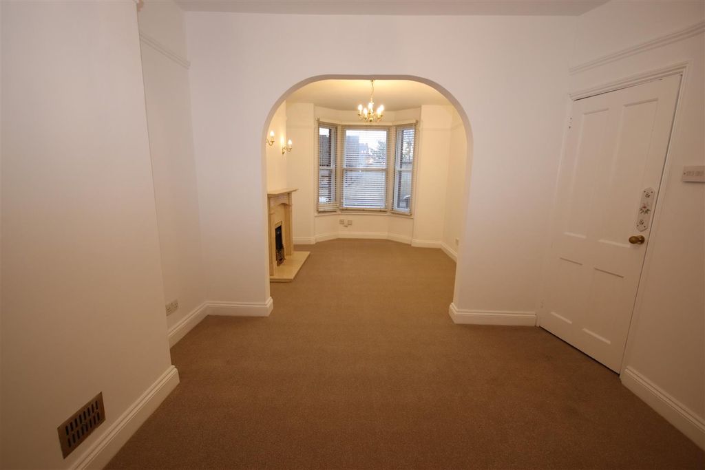 Property photo 3 of 11 Img_5001.Jpg