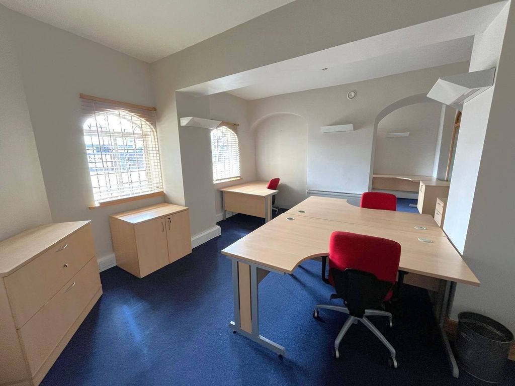 Property photo 2 of 5 Gallery