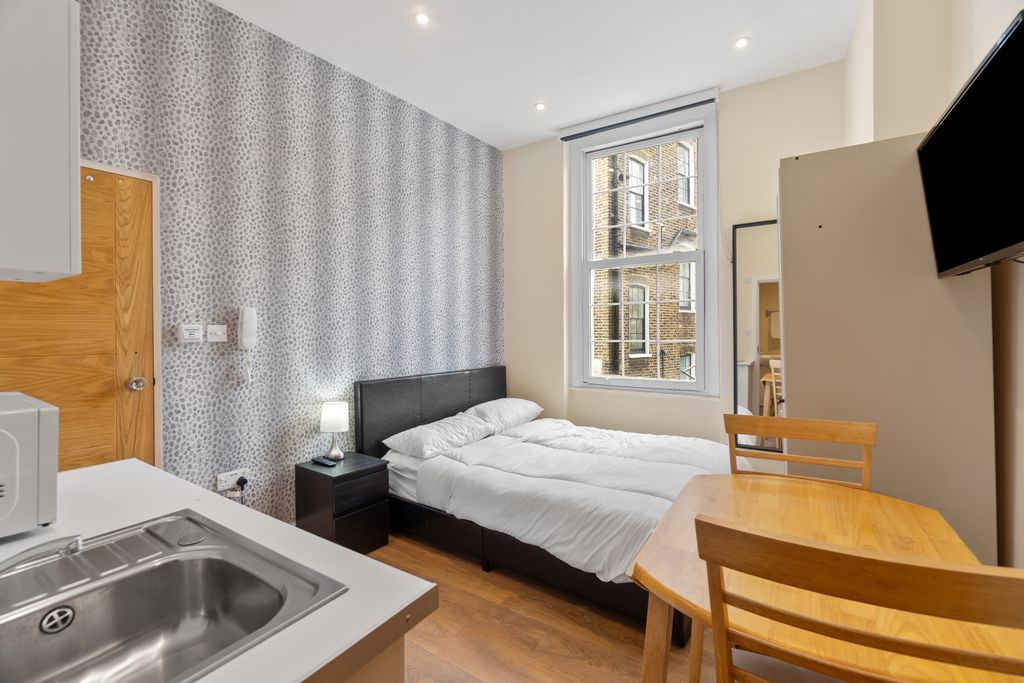 Property photo 2 of 3 Dsc02963