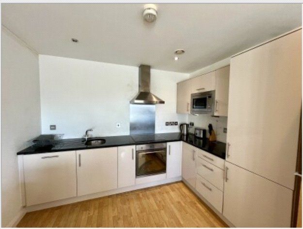 Property photo 2 of 8 Picture No. 05