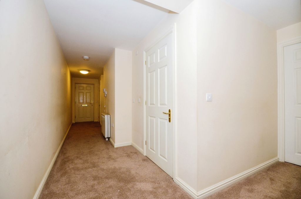 Property photo 3 of 13 Hallway