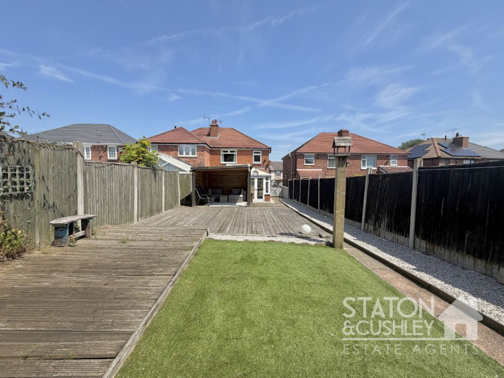 Property photo 2 of 32