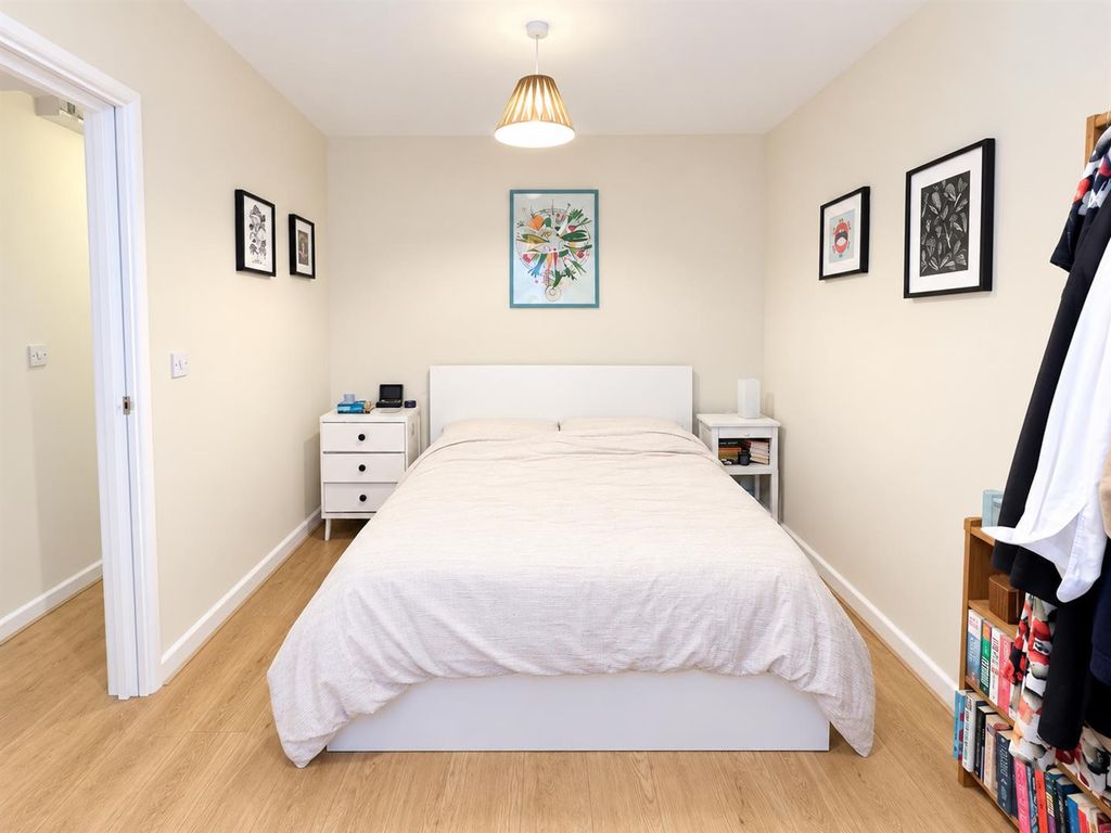 Property photo 2 of 8 Bedroomm.Png