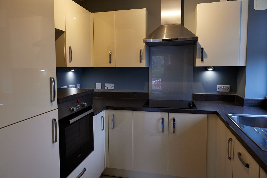 Property photo 3 of 36 Kitchen