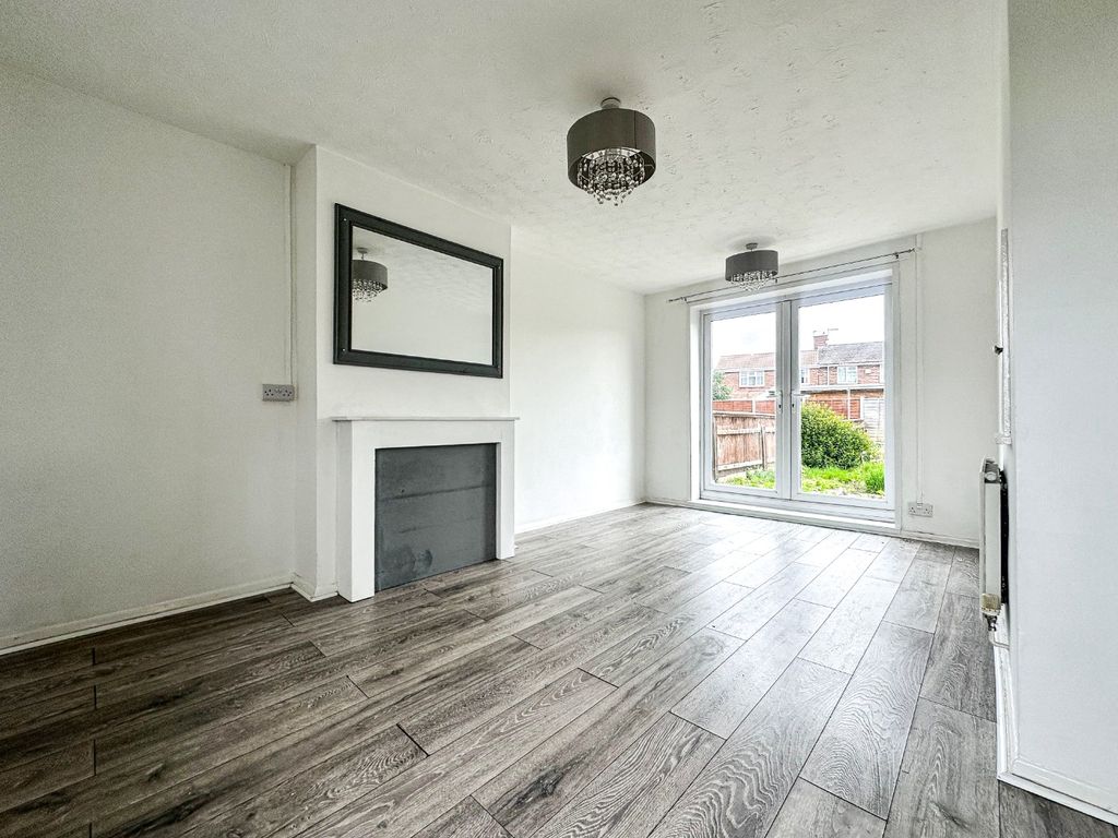 Property photo 2 of 15 5113066