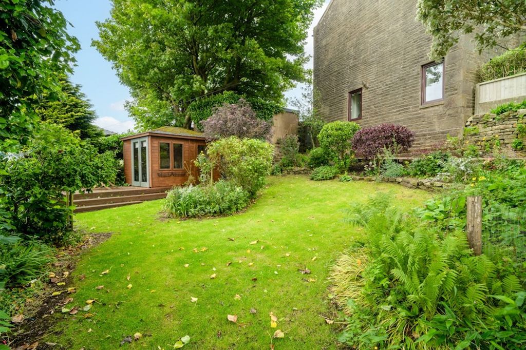 Property photo 2 of 49