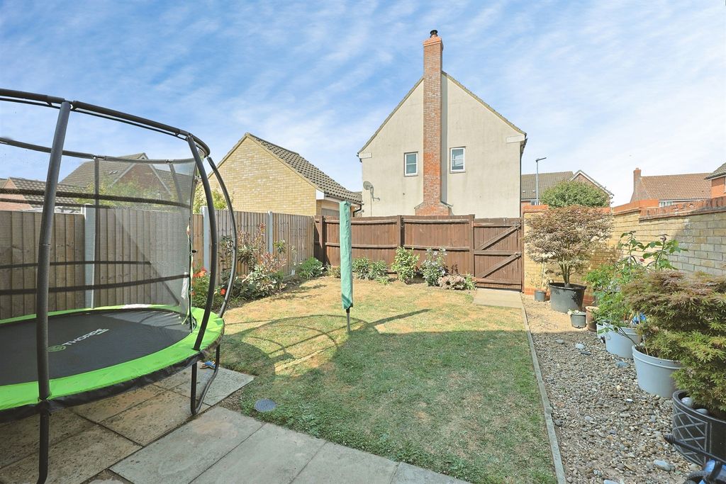 Property photo 2 of 15