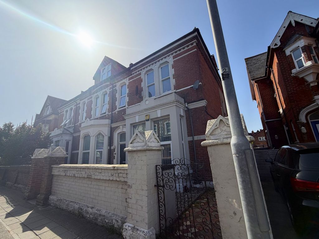 Property photo 1 of 9 Picture No. 09