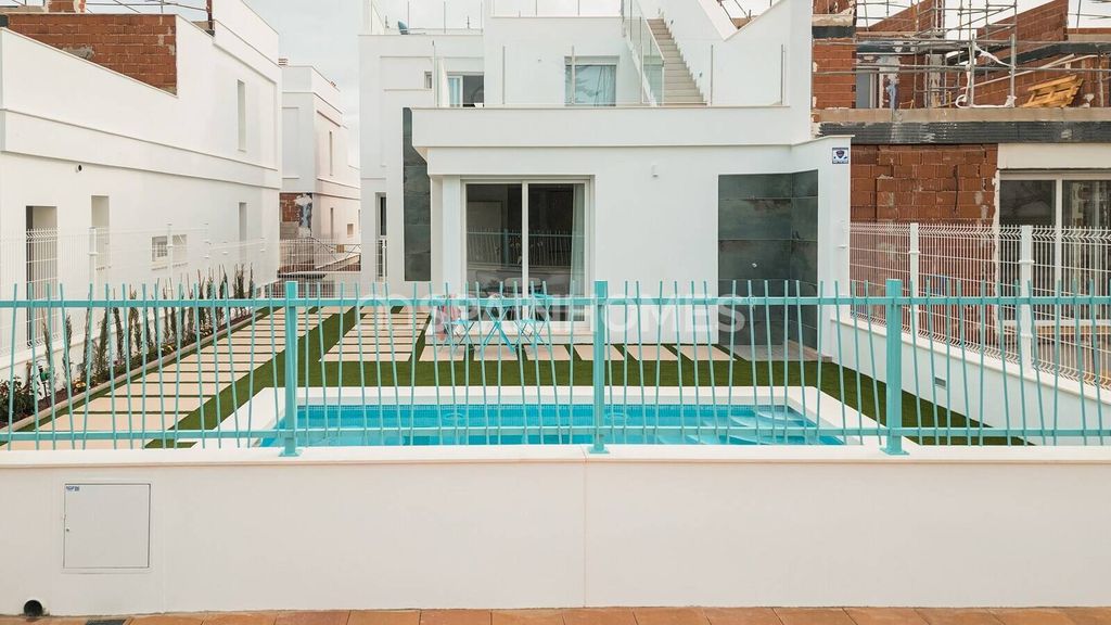 Property photo 3 of 50