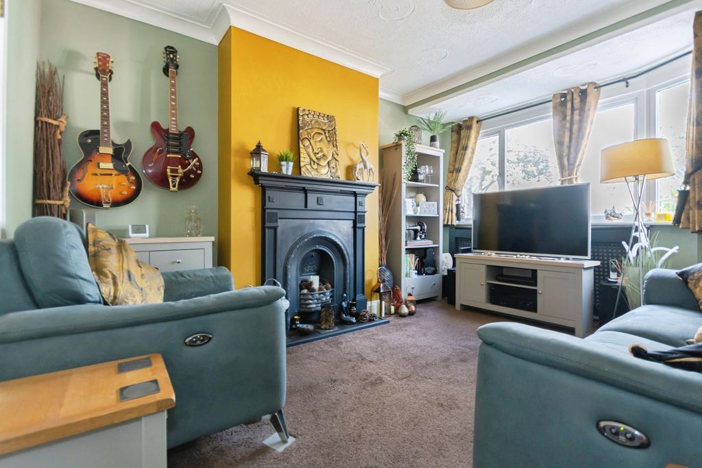 Property photo 2 of 17 Reception One