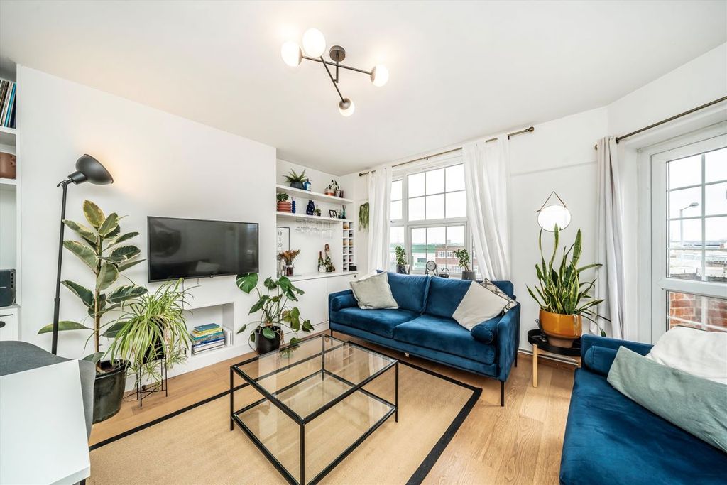 Property photo 1 of 6