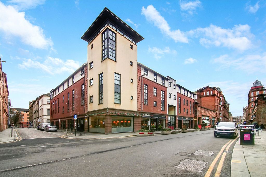 Property photo 1 of 19 Picture No. 09