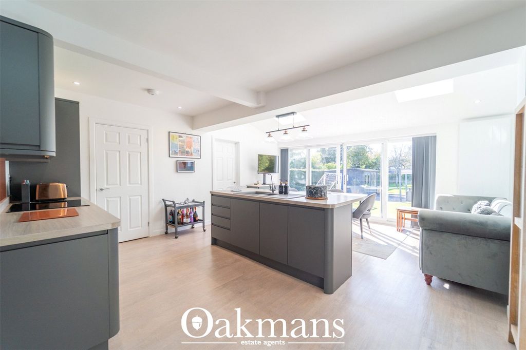 Property photo 3 of 29 Picture No. 11