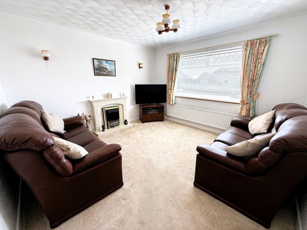 Property photo 2 of 15 Img6861