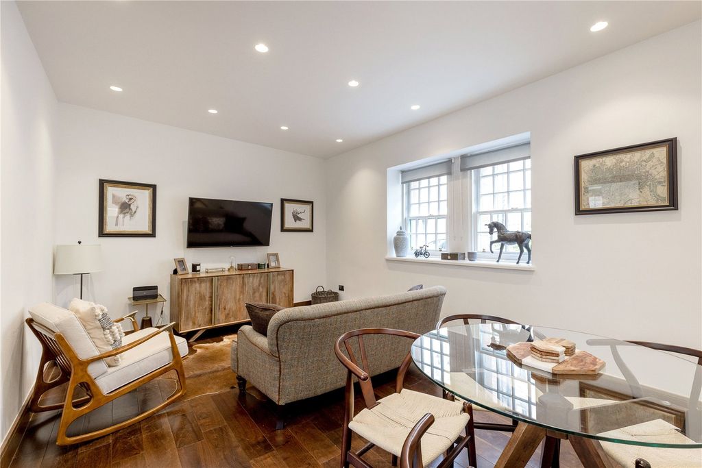 Property photo 3 of 11 Picture No. 05