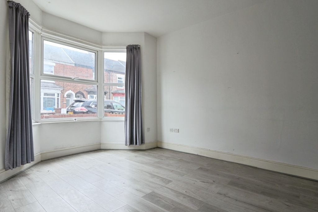 Property photo 3 of 9 3994137