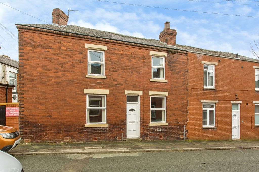 Property photo 1 of 15