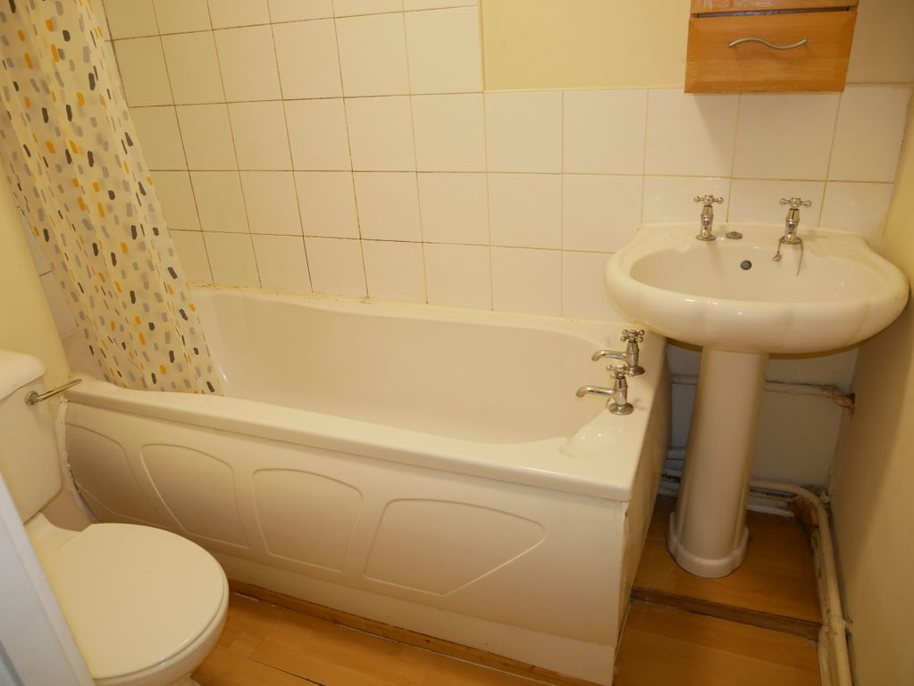 Property photo 3 of 4