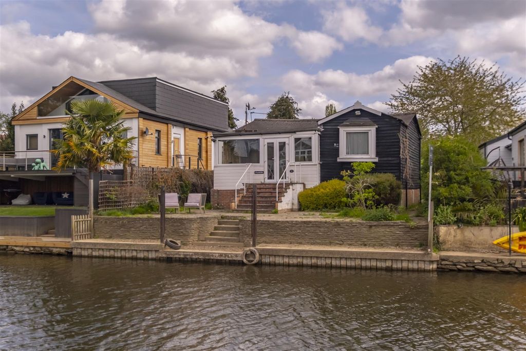 Property photo 1 of 16 35-The-Island-0003.Jpg