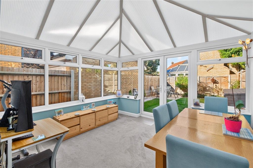 Property photo 2 of 10 Conservatory