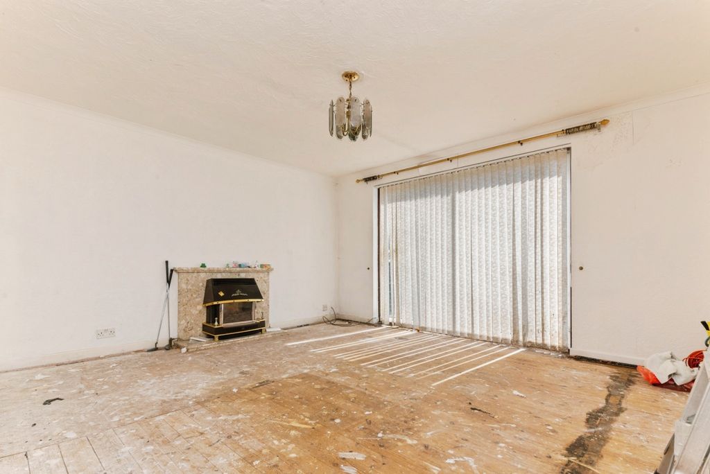 Property photo 2 of 13 Living Room