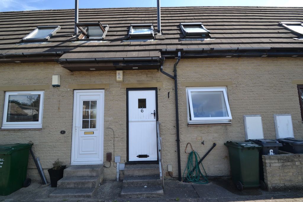 Property photo 1 of 11 Photograph 1