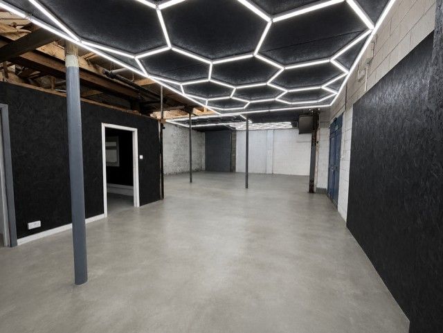 Property photo 1 of 3
