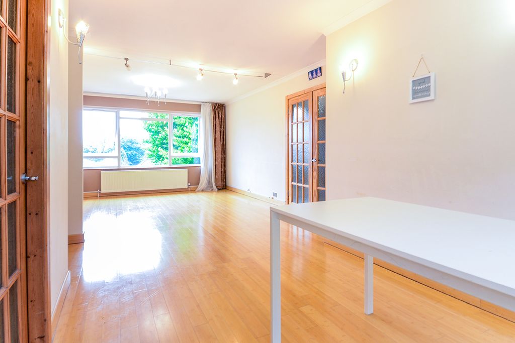 Property photo 1 of 14 Photography
