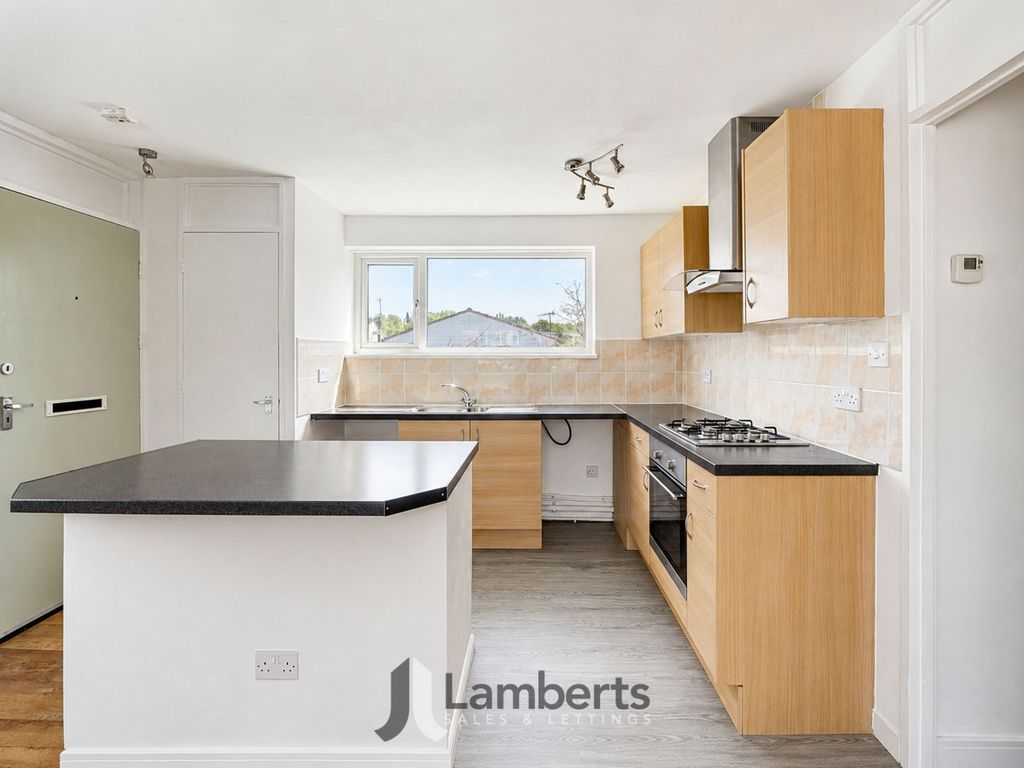 Property photo 3 of 11 Open Plan Kitchen