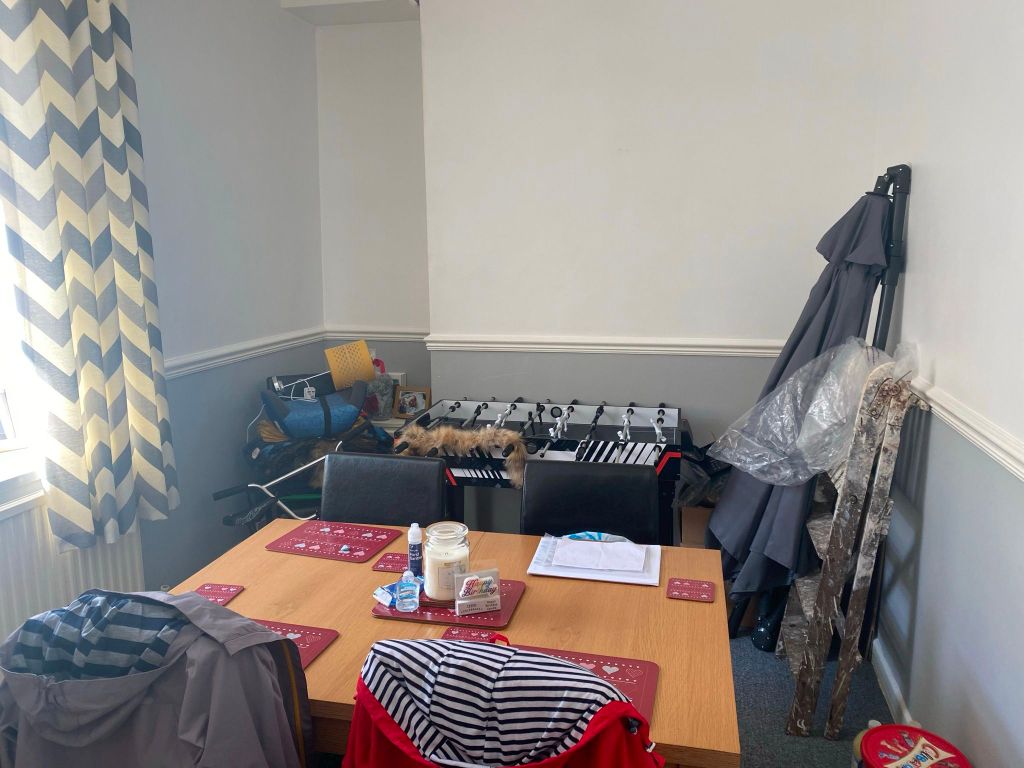 Property photo 3 of 6