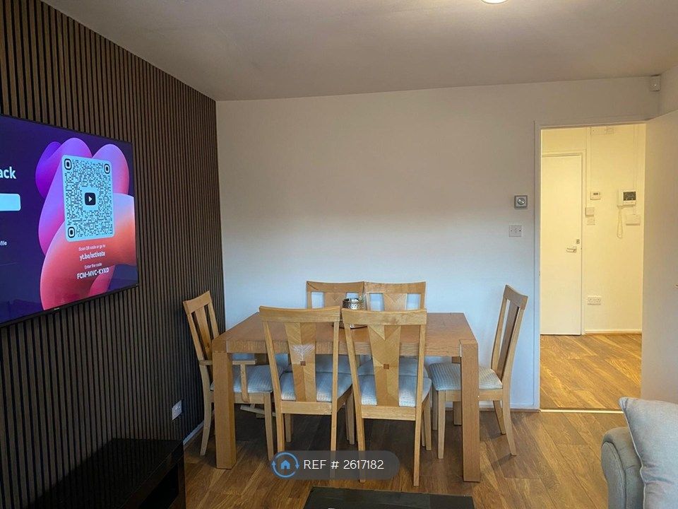 Property photo 3 of 25