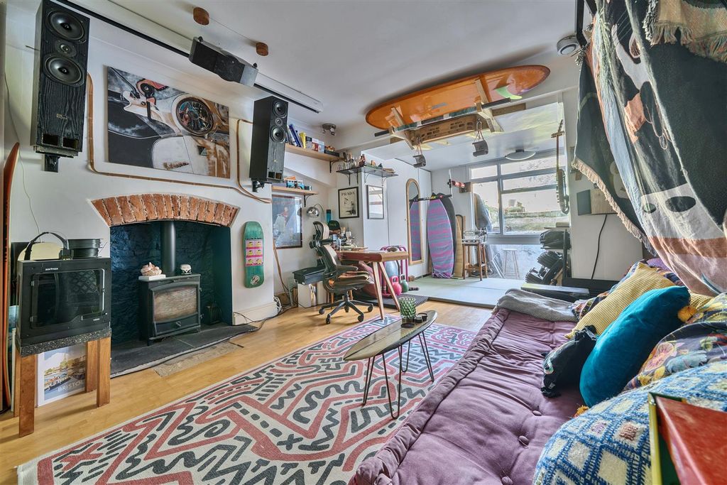 Property photo 3 of 30 1428767-23-69Bab8d1Be835.Jpg