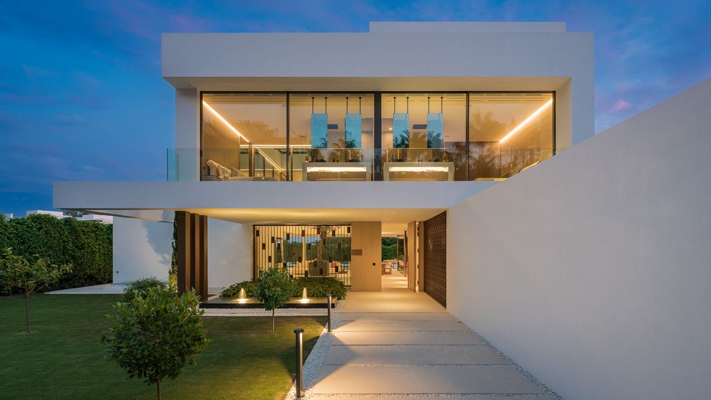 Property photo 1 of 45