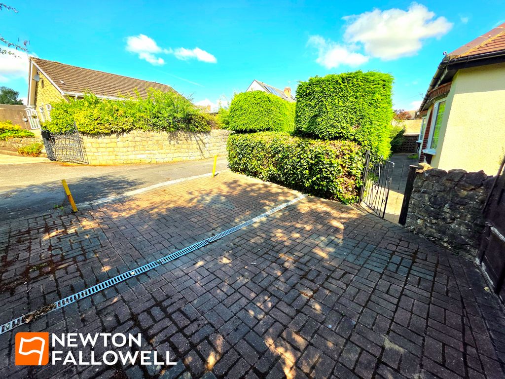 Property photo 3 of 19