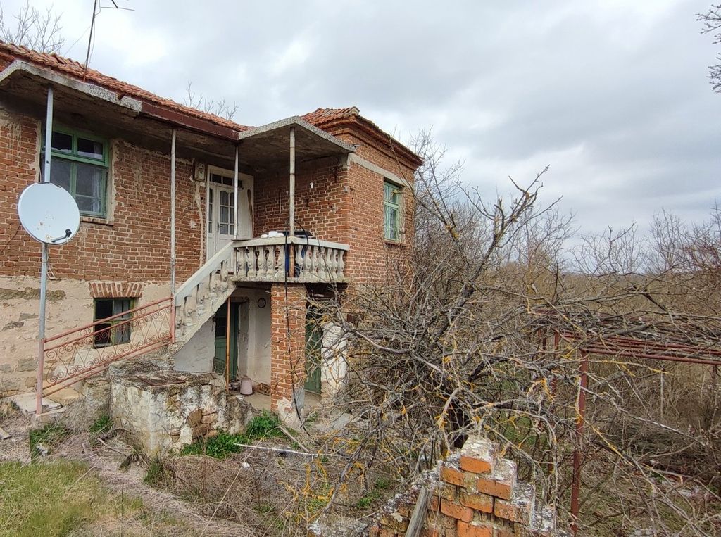 Property photo 3 of 4
