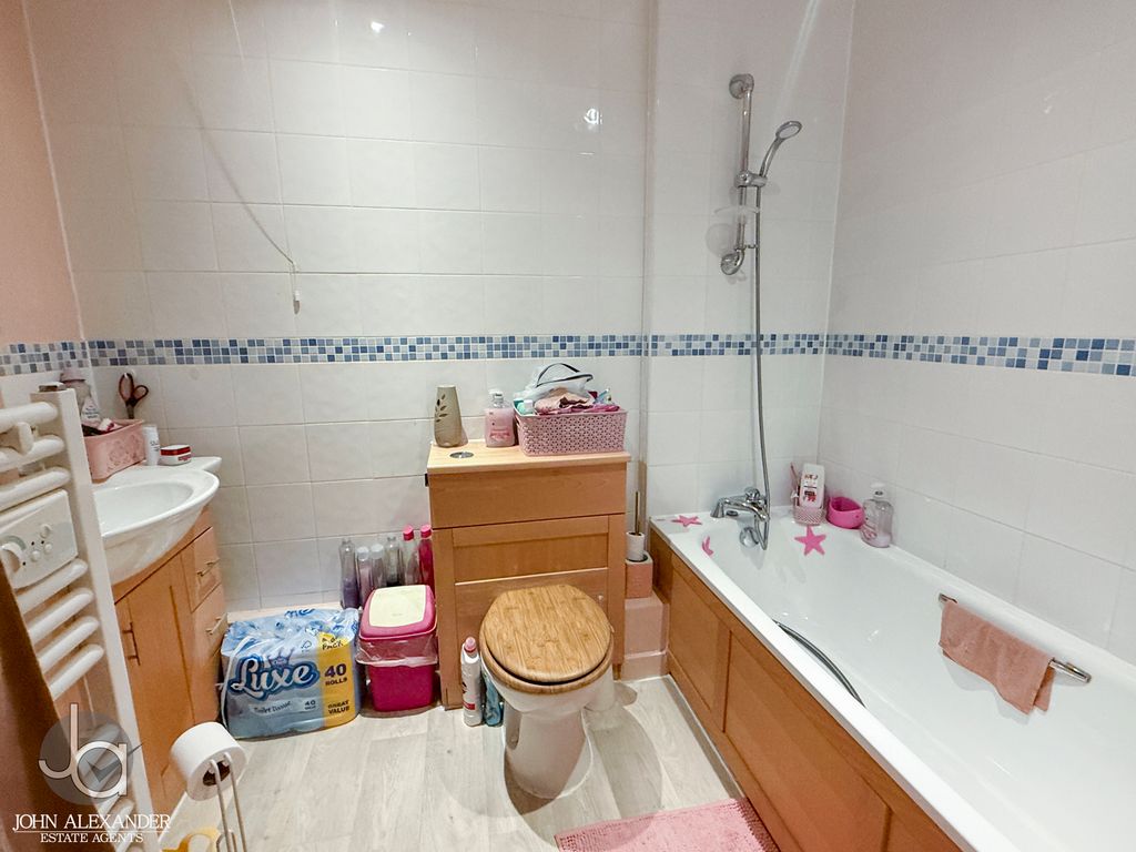 Property photo 3 of 8 Img_8565