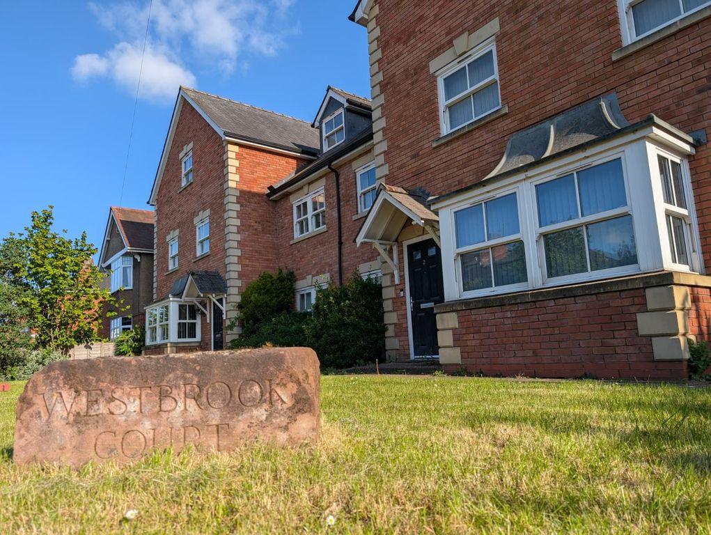 Property photo 3 of 8