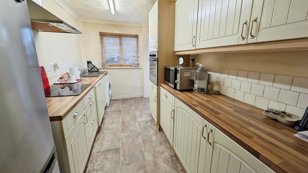 Property photo 3 of 11 Pbox-Img.Jpg