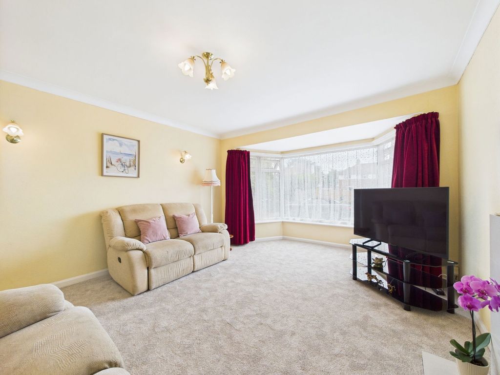 Property photo 3 of 24