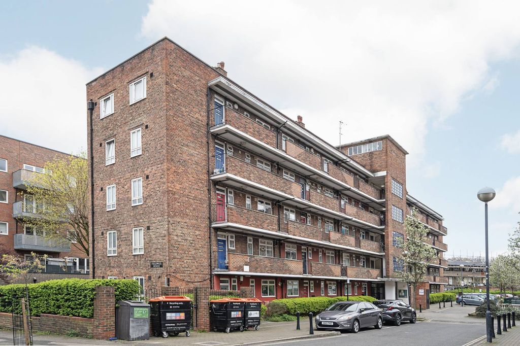 Property photo 3 of 11